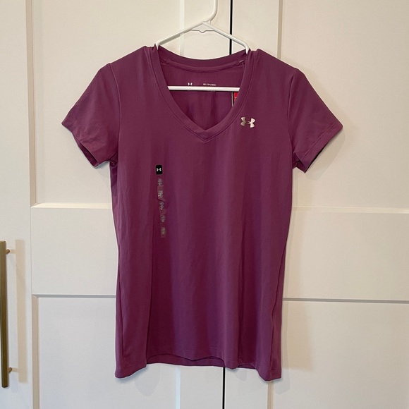 ✨NWT✨ Under Armour Women’s Velocity V Neck Tee Run Loose Fit - Picture 1 of 4